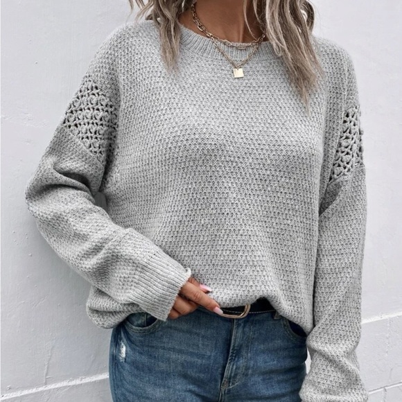 New grey knit long sleeve sweater - Picture 3 of 7